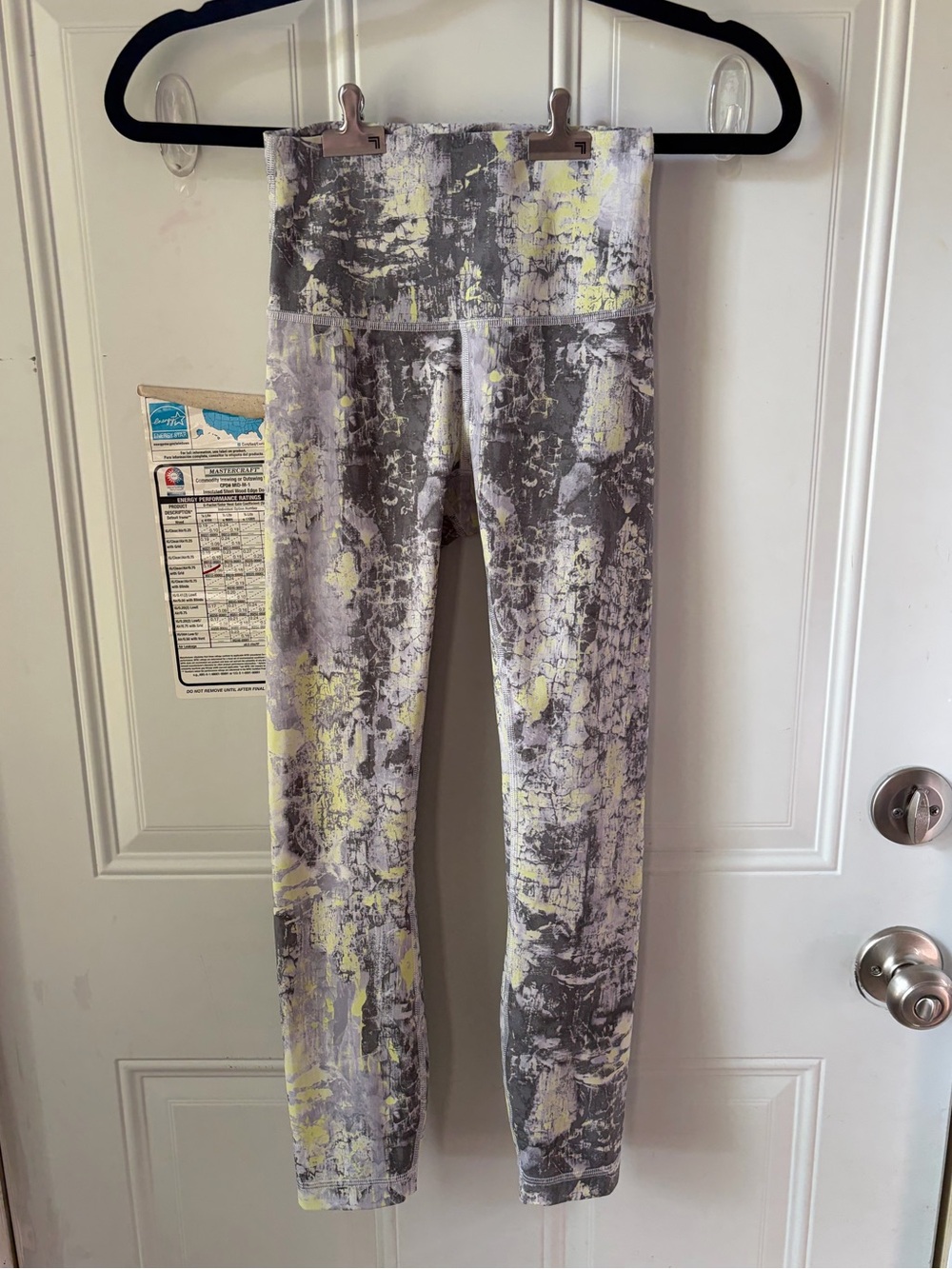 Lululemon "Wunder Train" High-Rise Crop 23"